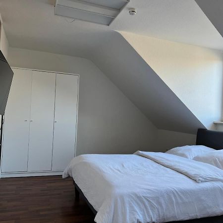 Moebliertes Wohnung Am Geroweiher Moenchengladbach Екстериор снимка